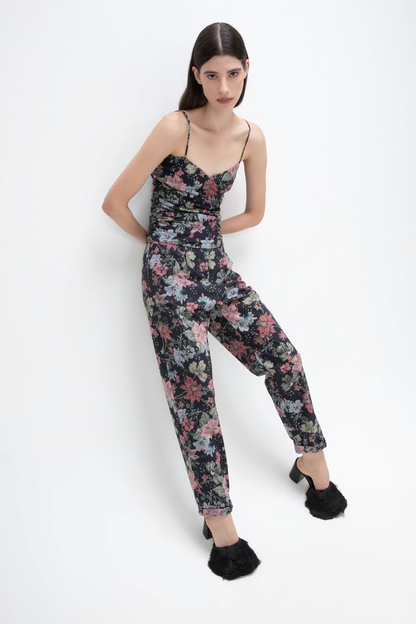Mumbau Pants