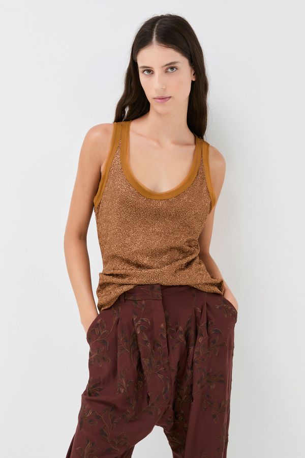 Yasmine Top