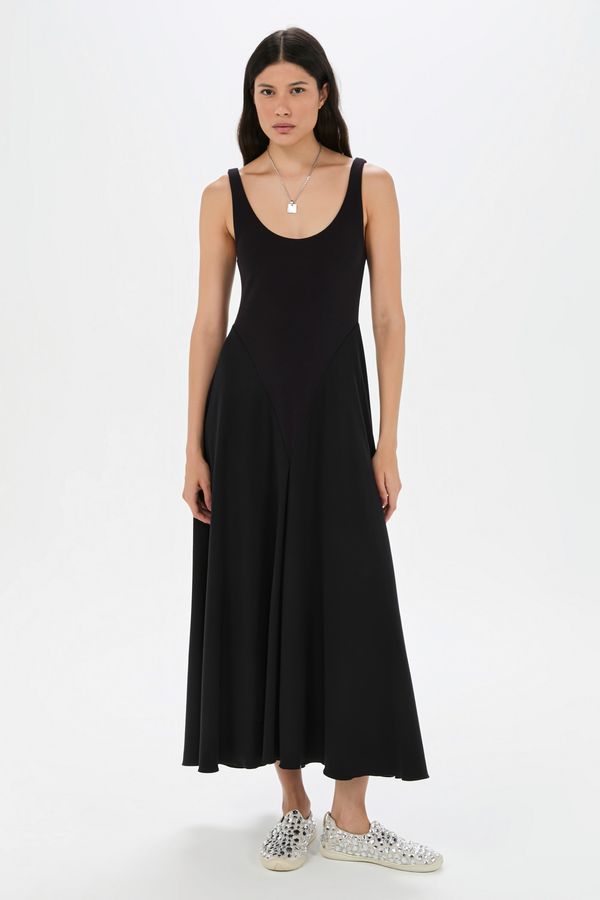 Akiko Dress
