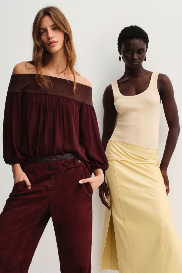 Araucaria Leather Skirt